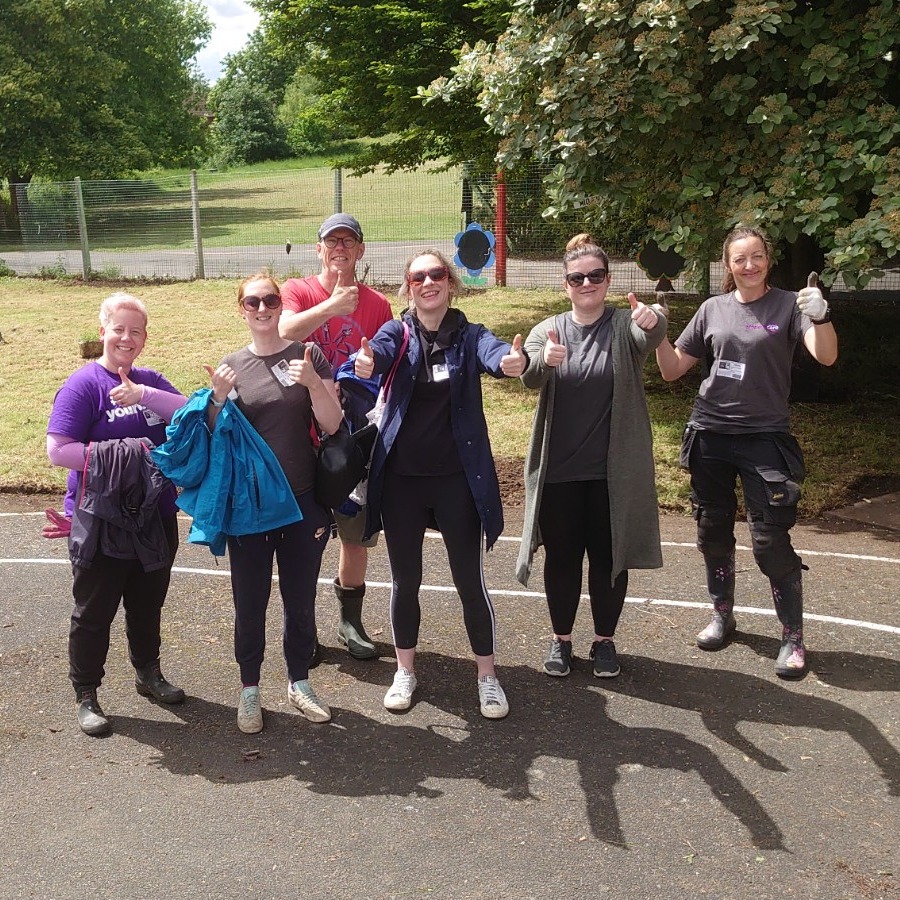 PlatformHousing's tweet photo. Great work is being carried out during Platform’s Communities Connected event, including Community clear ups in #MarketHarborough and in #CastleBromwich where we were joined by customers and @WMPolice  

FMI: https://t.co/lMAY5F3GZ3

#getinvolved #platformcommunities https://t.co/SfcGFWAi6v