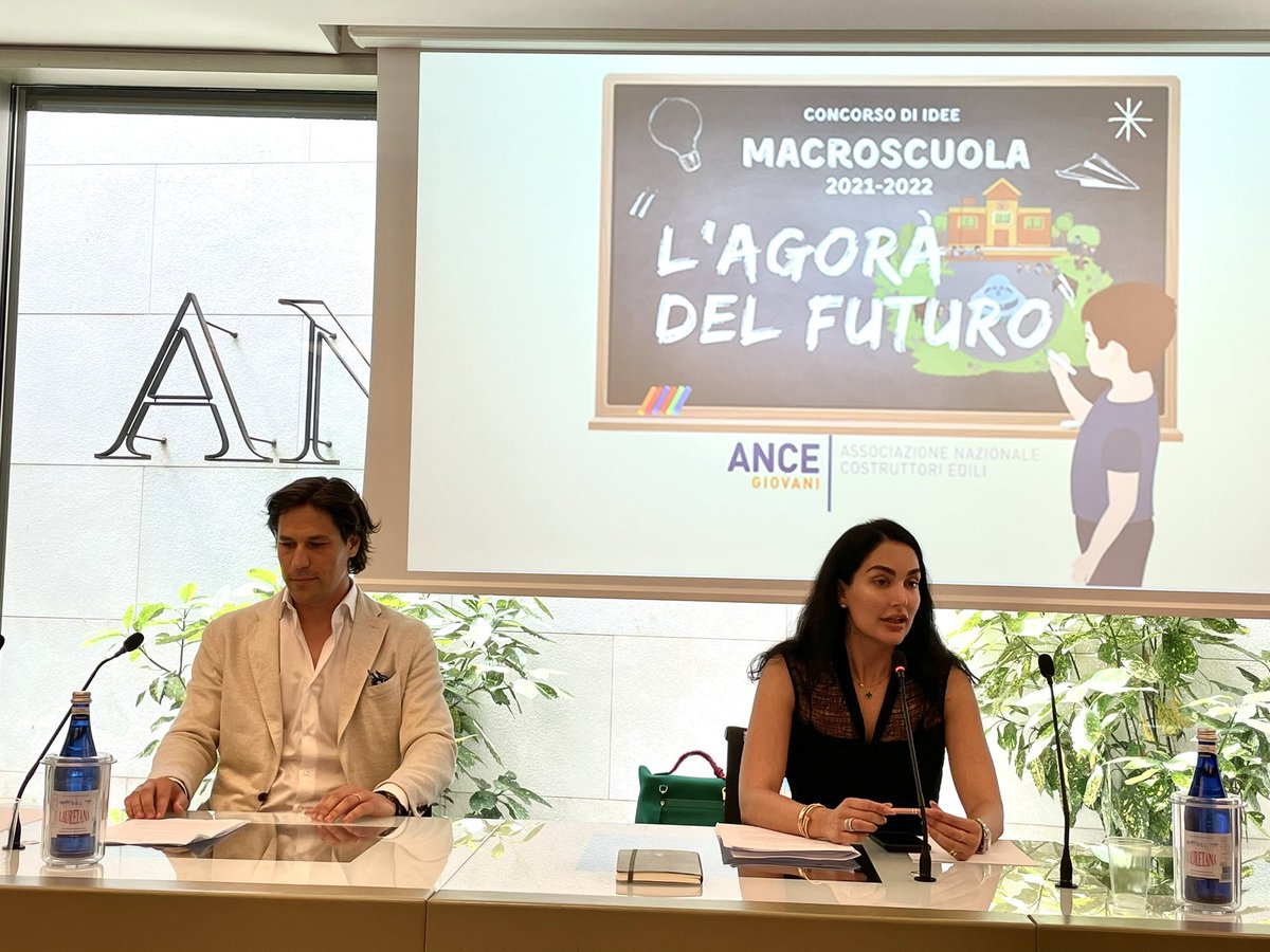 ancenazionale's tweet photo. Iniziata la premiazione del Concorso di idee @ANCEgiovani #Macroscuola 2021-2022 con la Presidente @angiekdonati e il Vicepresidente @PierfrancescoT https://t.co/PPHUpooKiw