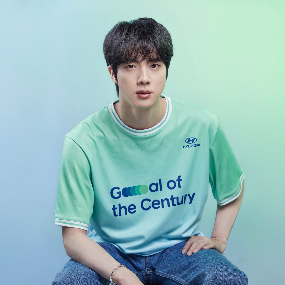 “A sustainable world can only be achieved by solidarity. That's the Goal of the Century.” Jin shared his point of view of the #GoaloftheCentury.

Subscribe to our newsletter to join us and get an exclusive BTS photo in your mail: bit.ly/3LJxUUv

#HyundaixBTS @bts_bighit