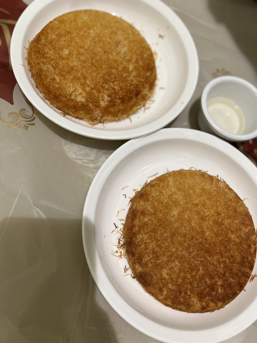 ItselNft's tweet photo. I’m craving kunafah and butter paneer🤤 https://t.co/ik5c1iJfyB