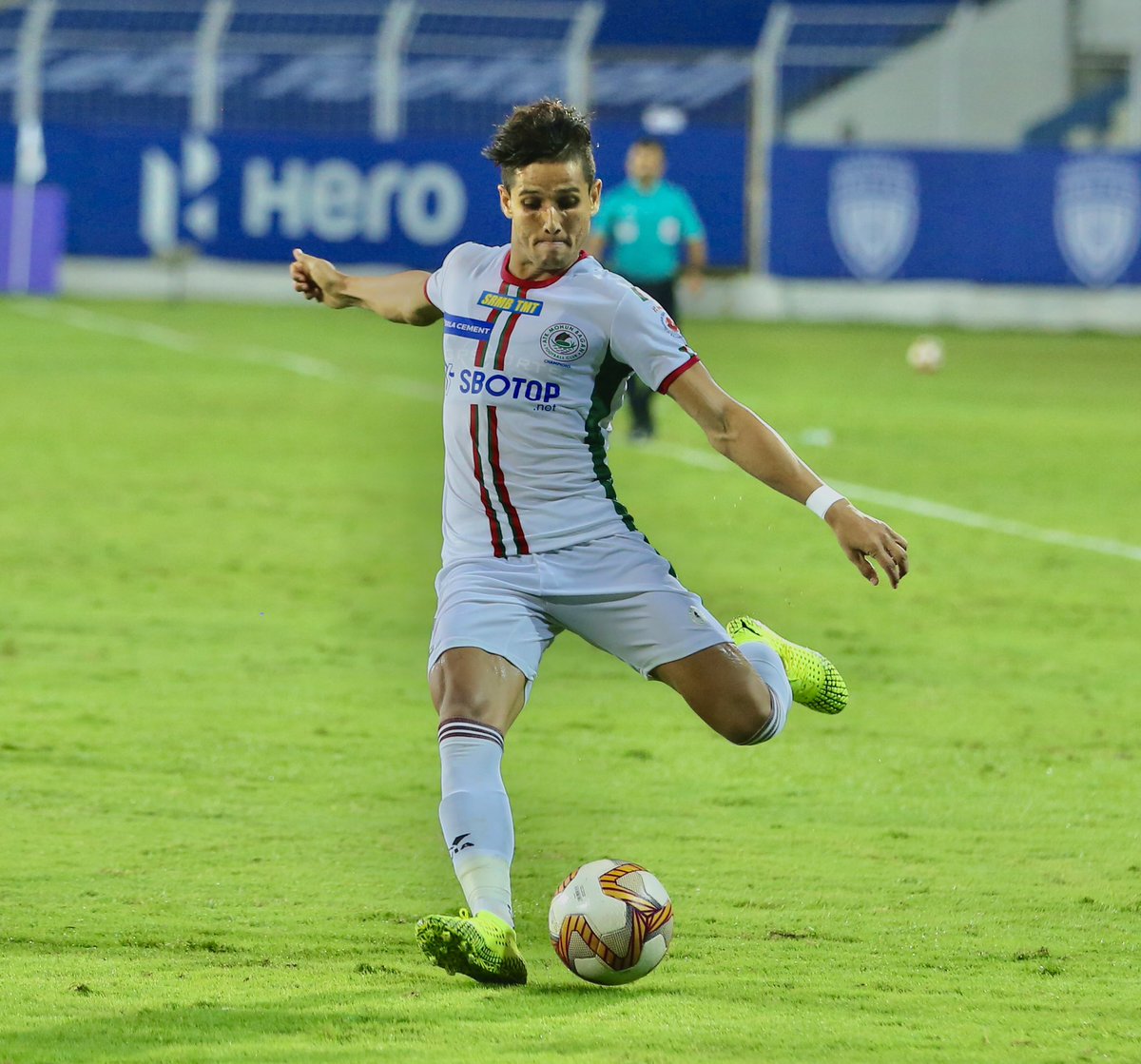 zillizsng's tweet photo. 📍ATK Mohun Bagan young defender Sumit Rathi is in talks with 4 ISL clubs. 

Where do you think will end up or should he stay? 🤔

#ZilliZ #ATKMB #Mariners #ATKMohunBagan #ISL #LetsFootball #Transfers https://t.co/rmbgFXBCGX