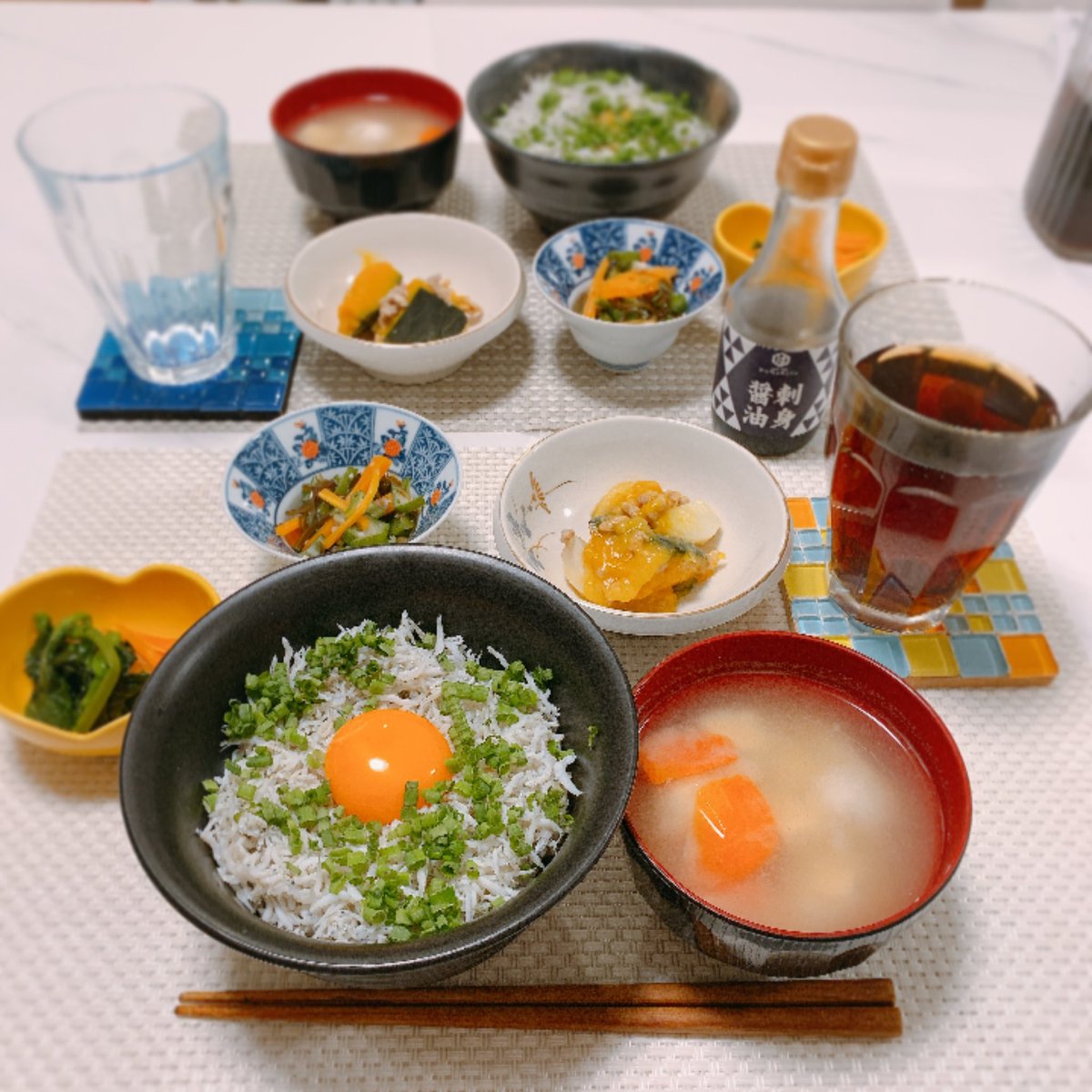 HotsuKitchen's tweet photo. 1歳の子供がいて、
9時5時でしっかり働いて、
毎日一汁四菜の手料理つくって、
毎朝お弁当も用意してるの

控えめに言っても私頑張ってない？笑 https://t.co/msV3auWsnG