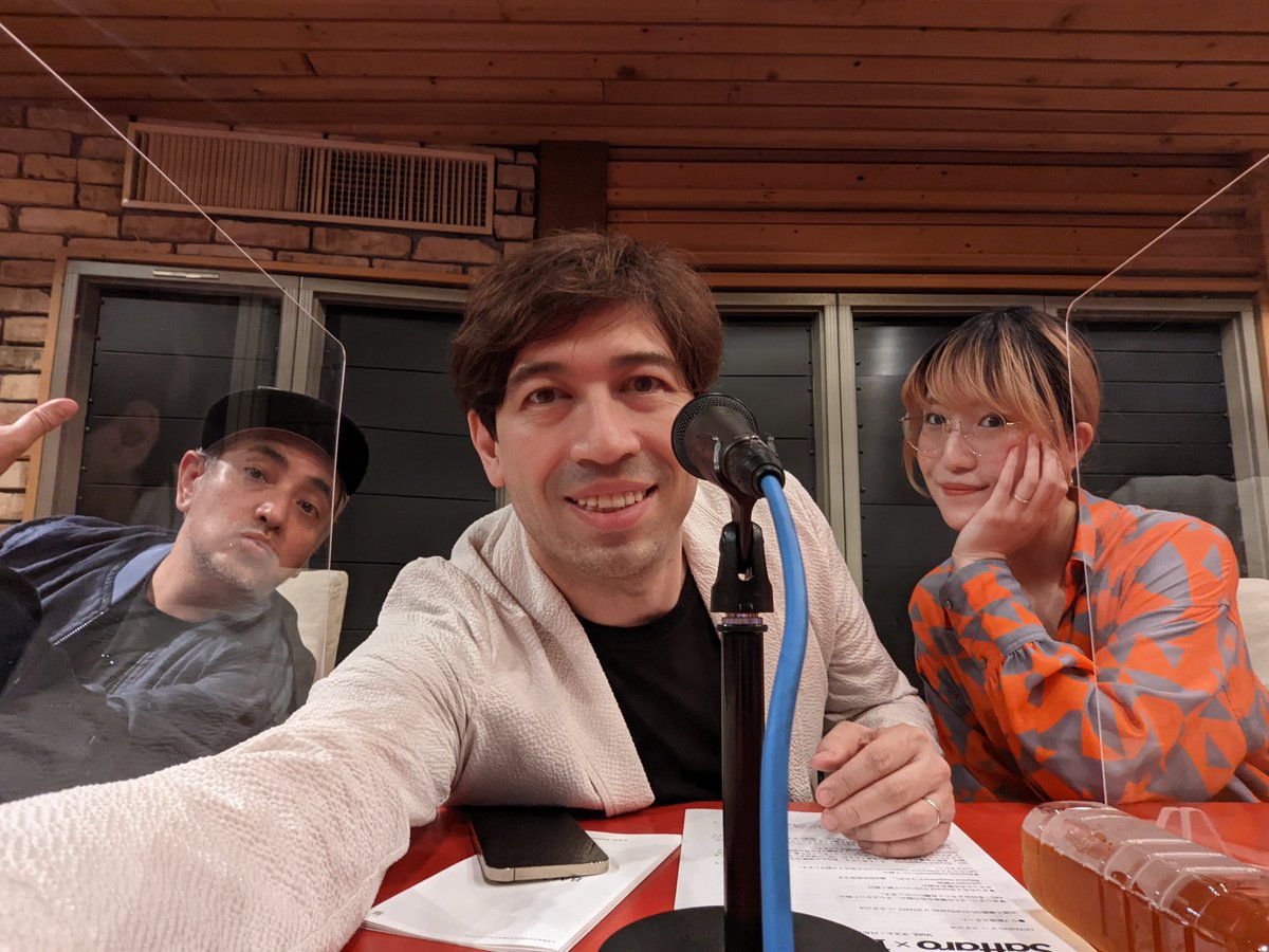 sascha348's tweet photo. このあと午後8時から #さったろ #BeyondTV 第2回!バルミューダ特集!バルミューダフォンについてもききます。 @beyondmagjp @DJ_TARO @sugoku_saikou #beyondtvプレ https://t.co/tDlIWPYBIx https://t.co/fGXMEqtk4D