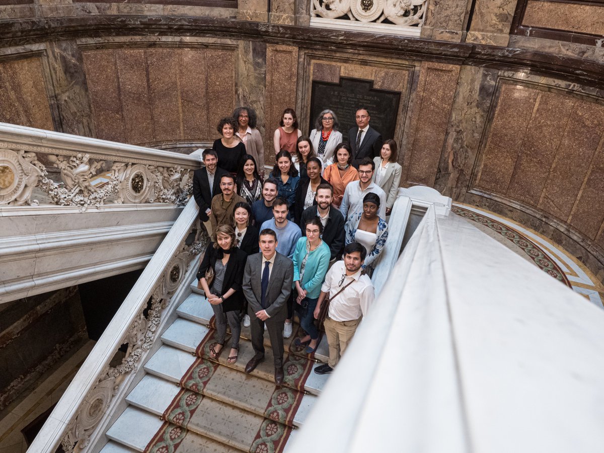 🌎 Hoy hemos recibido a alumnos y diplomáticos del Curso sobre Iberoamérica de la <a href="/esc_espana/">Escuela Diplomática</a>. Hemos compartido con ellos las actividades que hacemos en Casa de América y hemos entablado un diálogo muy interesante.

👏 Os deseamos muchos éxitos en vuestra carrera.