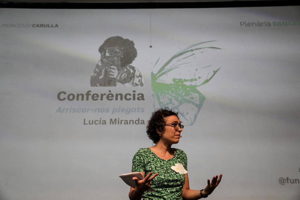 FundacioCarulla's tweet photo. Lucia Miranda (@luciarmiranda): “Es fonamental que el sector social i el sector cultural ens enamorem”. 🧡🦋
#Mutare22 #VulnerArts #FundacioCarulla https://t.co/rkvbiiz10J