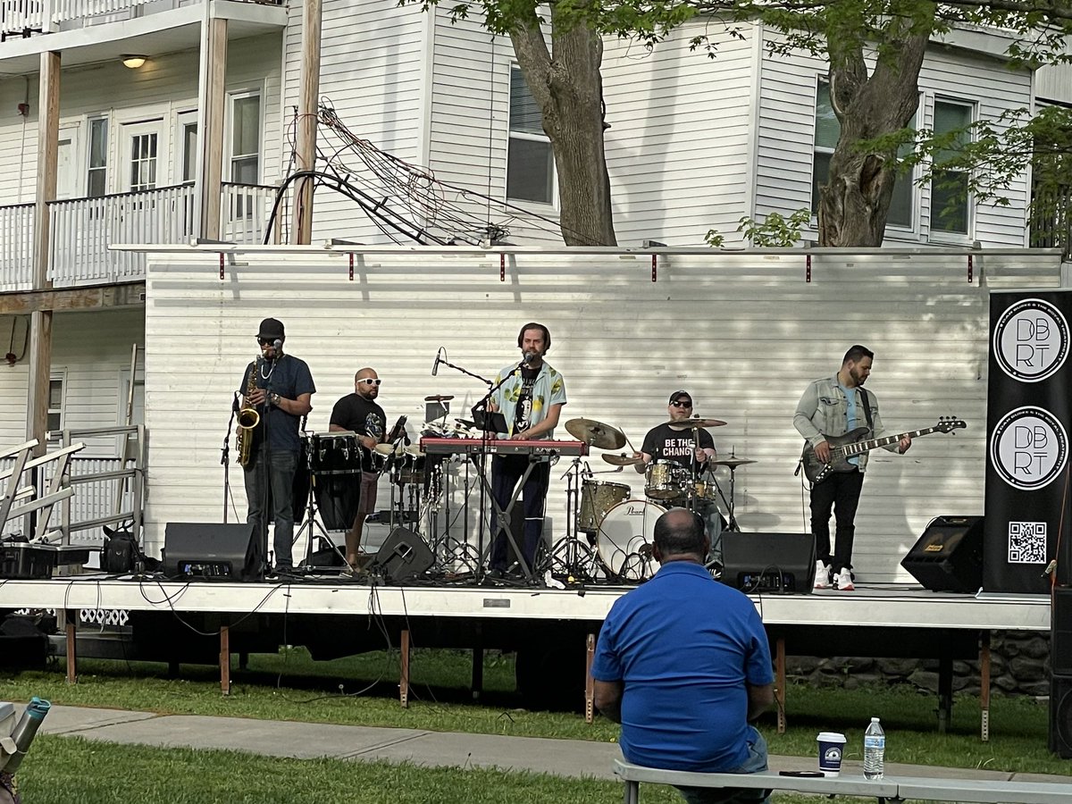 Summer is here! ☀️🎺 Happy to join the <a href="/MainSouthCDC/">Main South Community Development Corporation</a> at their weekly concert series in Crystal/ University Park. The last concert of the series is Wednesday 6/2 at 5:30pm. This effort is funded in part by an earmark I initiated in the State Budget #MAPoli #MALeg