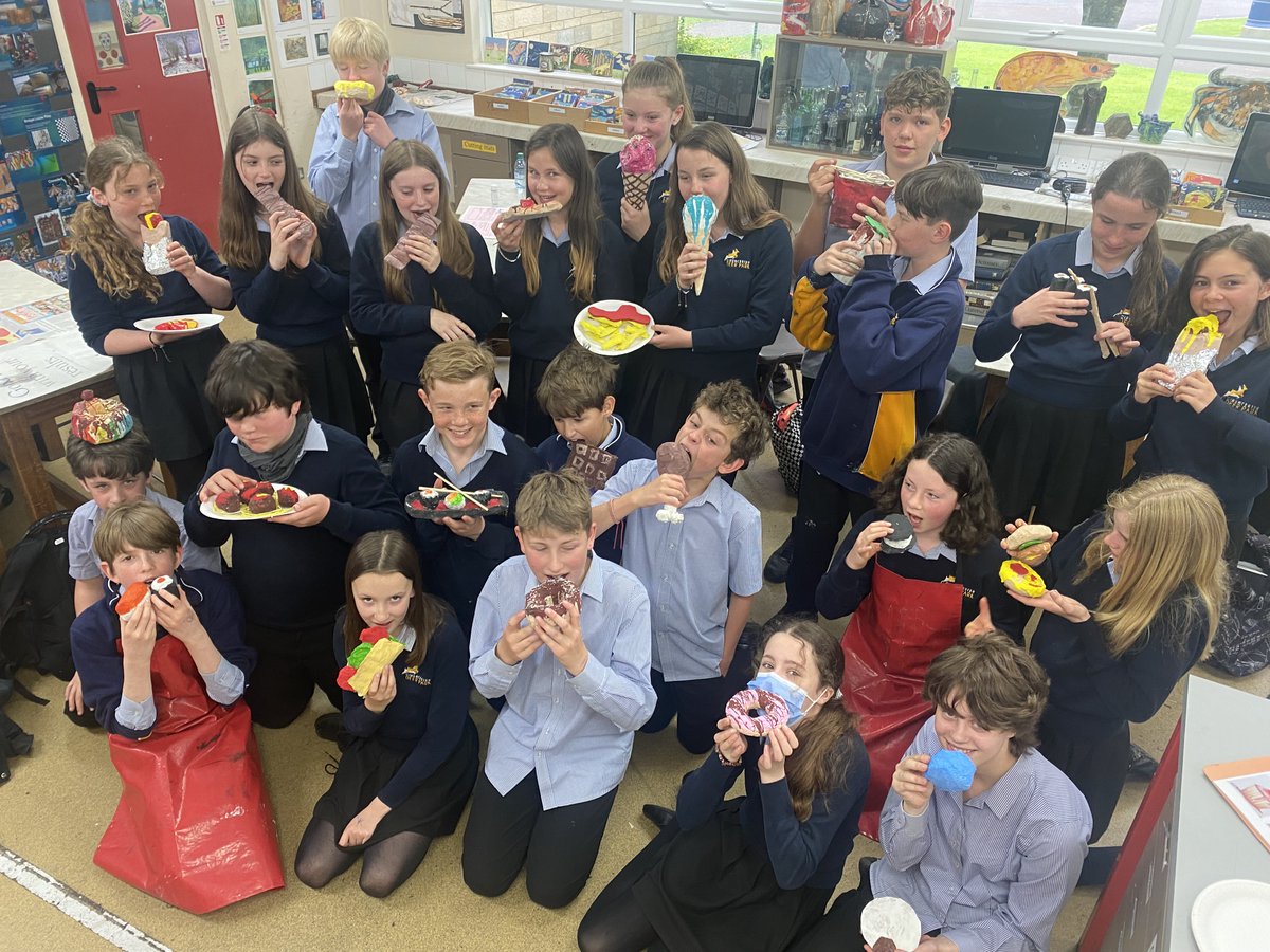 CDPStoday's tweet photo. Year 7 Art pupils have completed their #ClaesOldenburgh inspired papier-mâché food sculptures. Great to see their talents and culinary preferences!
#Year7Art #KeeponCreating #Cirencester #DeerParkSchool #CirencesterDeerParkSchool #DeerPark https://t.co/sfRaUHgw9T