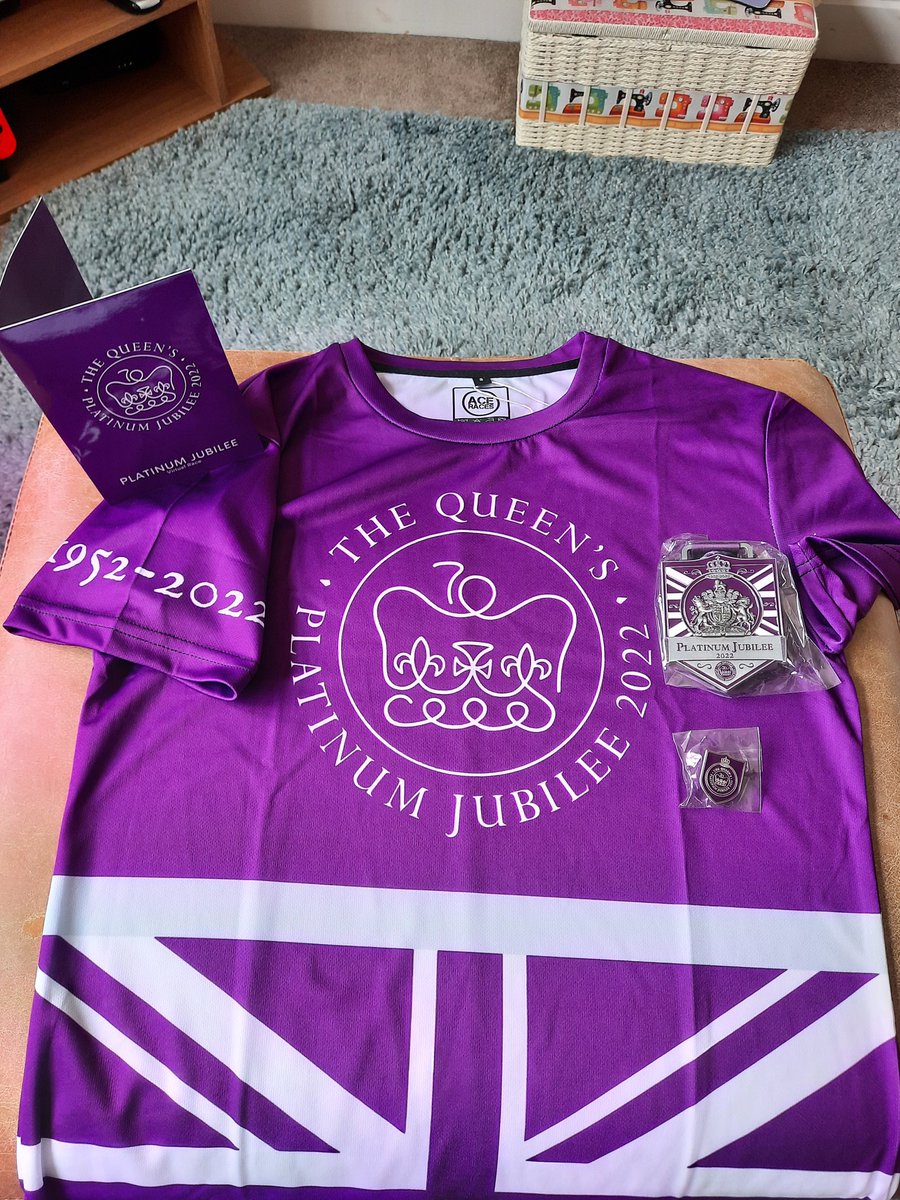 drgchelsea's tweet photo. @AceRacesuk Received my medal, tie pin and shirt today, from start to finish of entering to sending details of completion, to actually receiving goodies excellent quality. For the price paid to enter the quality of all items was again excellent. https://t.co/OSH0yWRKFQ