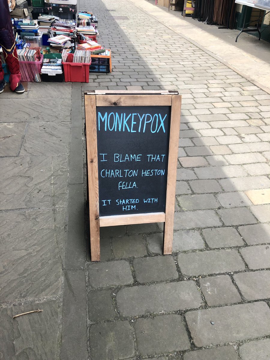 Universal geek ltd tweet media