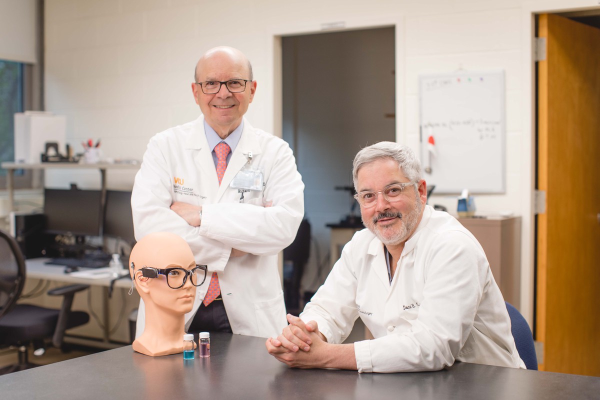VCU Research (@vcuresearch) on Twitter photo The odds of losing smell and taste because of #COVID-19 decrease as new variants emerge, a paper by VCU researchers published in <a href="/AAOHNS/">AmAcadOtolaryngology</a>.
Read more: bit.ly/3z8JOVB The odds of losing smell and taste because of #COVID-19 decrease as new variants emerge, a paper by VCU researchers published in <a href="/AAOHNS/">AmAcadOtolaryngology</a>.
Read more: bit.ly/3z8JOVB