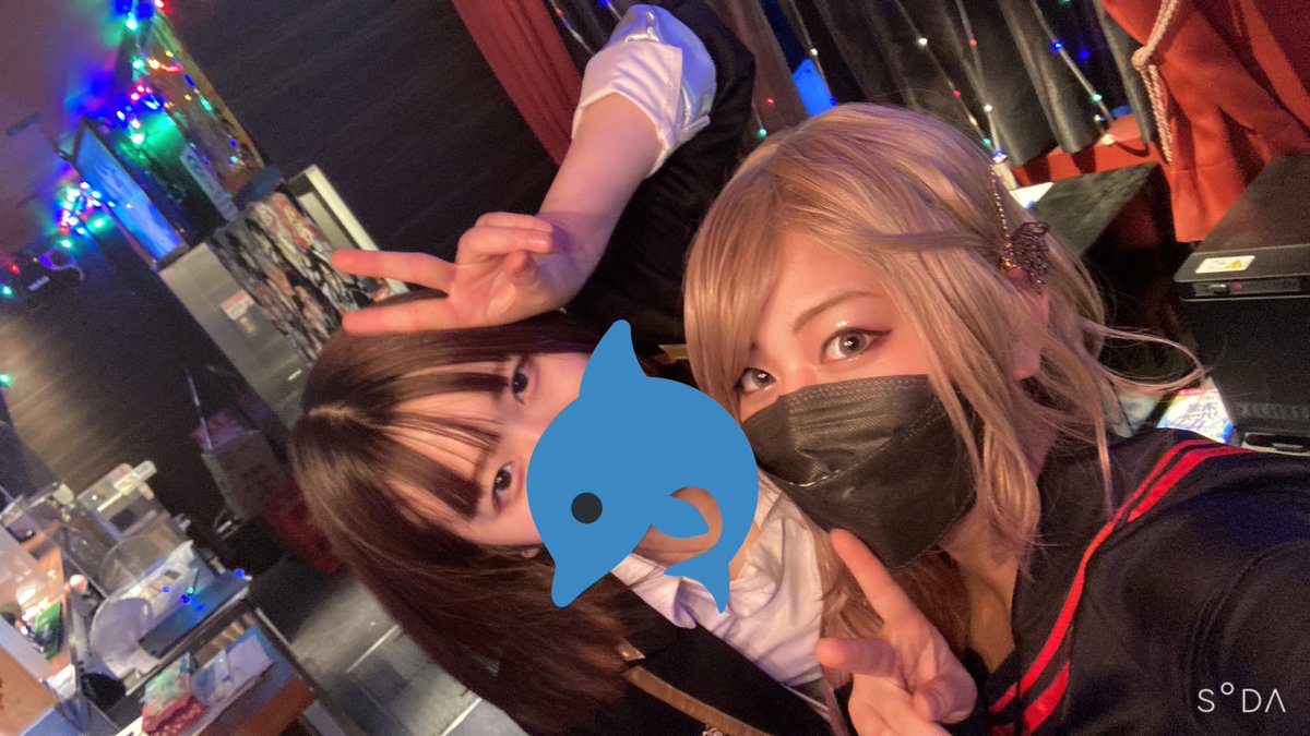 XRONOS_Haruno's tweet photo. 初流乃しゅっきーん✨
痒いで😭
これ撮った瞬間ましろちゃんにギャルギャルしい言われた笑
本日も24時まで!最終入店23時ですお💕
本日もお待ちしております🌸
#アニメバー #中野 #コンセプトバー #XRONOS https://t.co/kpBgDiLwi4