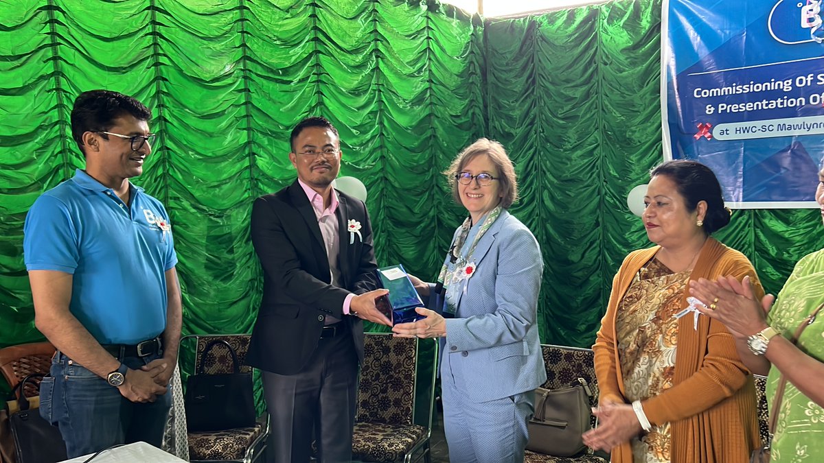 skydiverrg's tweet image. RT BMedicalSystems: Delighted to be joined today by the Hon. Ambassador of #Luxembourg to #India, Ms. Peggy Frantzen, at the Mawlynrei health centre, where we she saw our #SolarDirectDrive solutions in action and donated our first #MadeInIndia #vaccine c…