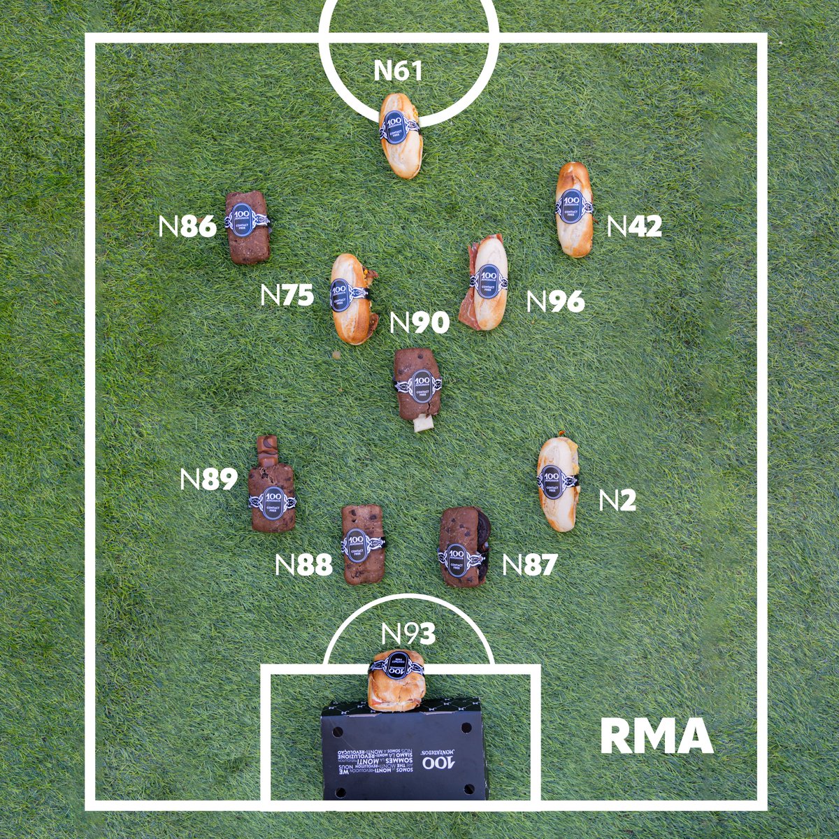 100montaditos's tweet photo. ¿Con qué team vas? #UCLfinal 
❤️Liverpool
🔁Madrid https://t.co/jXGHmbmige