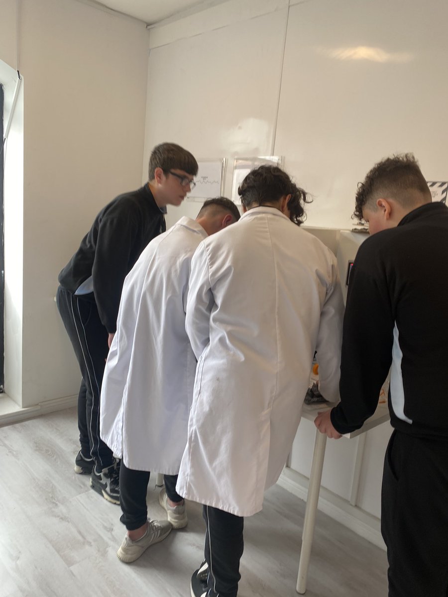 miss_balfe's tweet photo. STARS trip to an escape room🩻🧬🔬 @OideEllen @Kingswoodcc16 https://t.co/eMuH2SvgVc