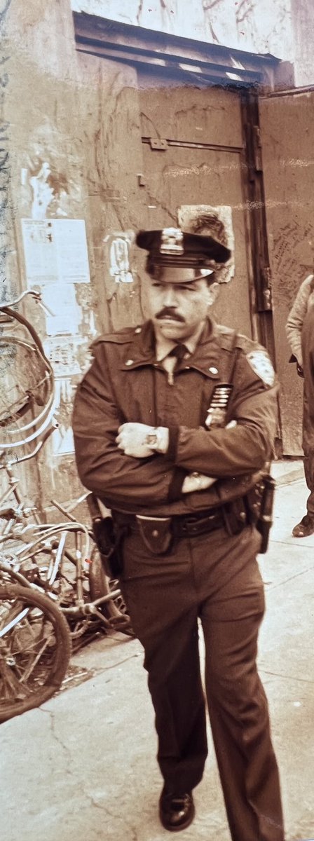 NYPD 9th Precinct tweet media