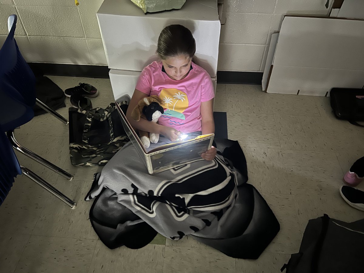 Amanda Cesak tweet media