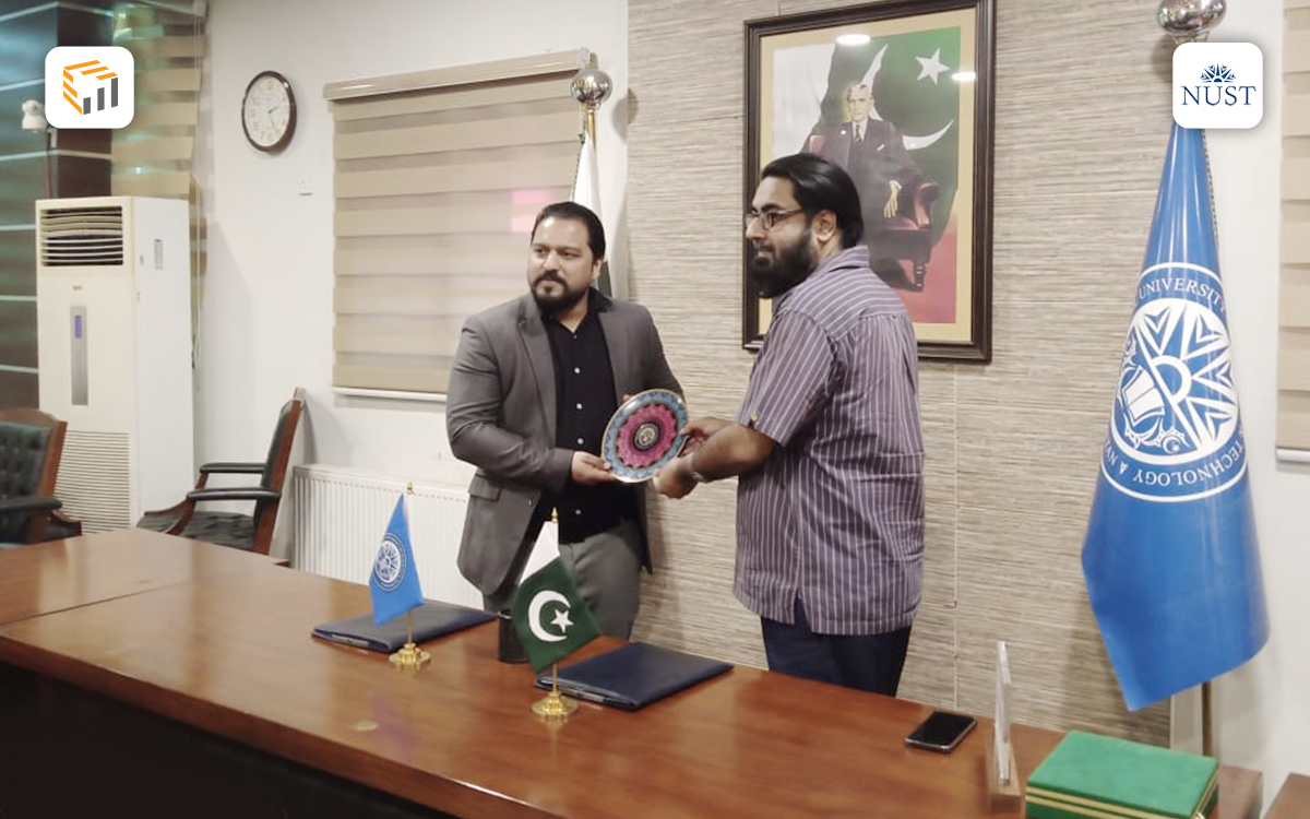 AnalyticsDice's tweet image. We are glad to announce that #DiceAnalytics has signed an #MoU w/ @DefiningFutures #SEECS, #NUST on Apr 27, 2022. 

Under this MOU, we aim to bridge the skill-gap in #DataAnalytics field &amp;amp; develop experts every year through delivery of professional &amp;amp; academic #trainings.