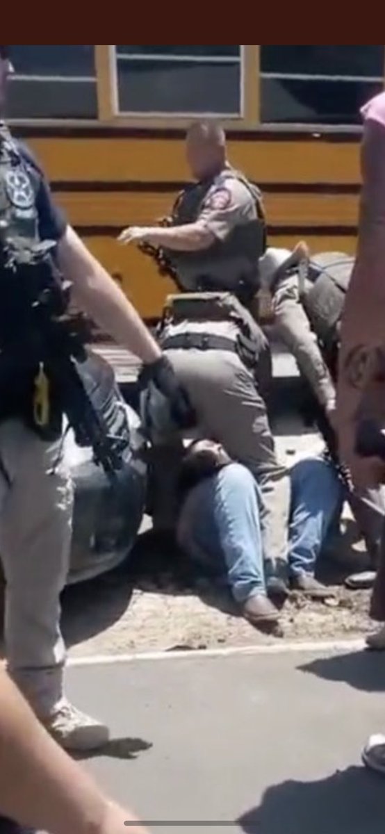 AmySandSand's tweet image. This is what they did to parents: