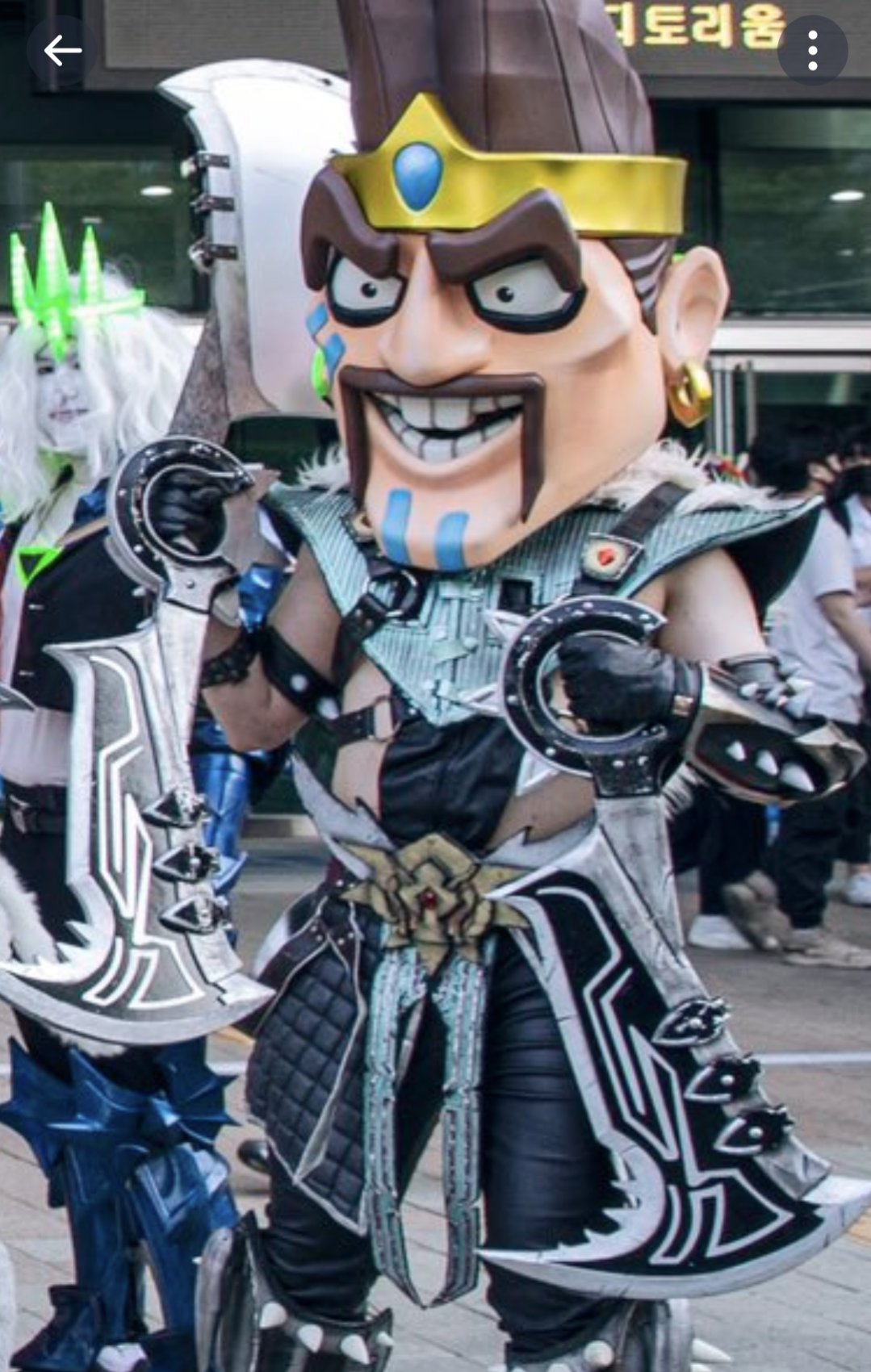 G2 Toothbrush 🪥 on X: "@Plumy_S2 @yondevouz Loving the Draven cosplay  https://t.co/aCeIlEjk0l" / X