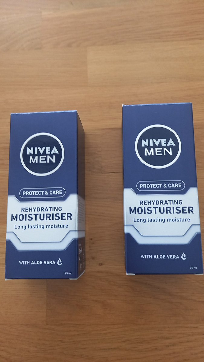 paddymlynn's tweet photo. Spot the difference.....€4.50, @TescoIrl more expensive. €1 or maybe €1.50 but €4.50 🤦‍♂️ https://t.co/KUfpCL2mVL