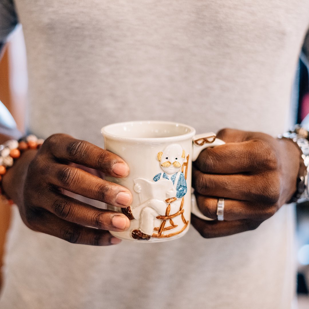 Remember to BRING YOUR OWN MUG tomorrow! 🔜 #BYOM We'll also be breaking out the ol' #muglibrary for the forgetters.
.
Photo by <a href="/Dilution_A/">Stephen Zane</a>