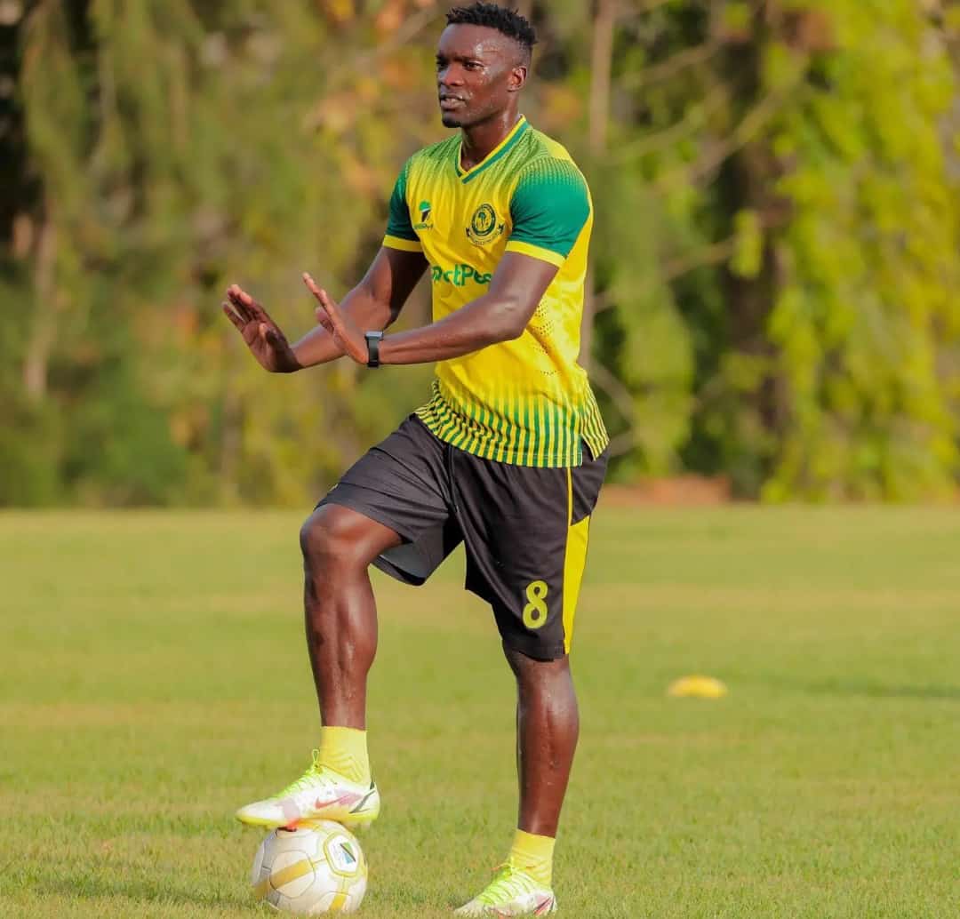aucho_khalid08's tweet photo. One last dance 🕺 💚💚💛💛 https://t.co/qOvUynkZlq
