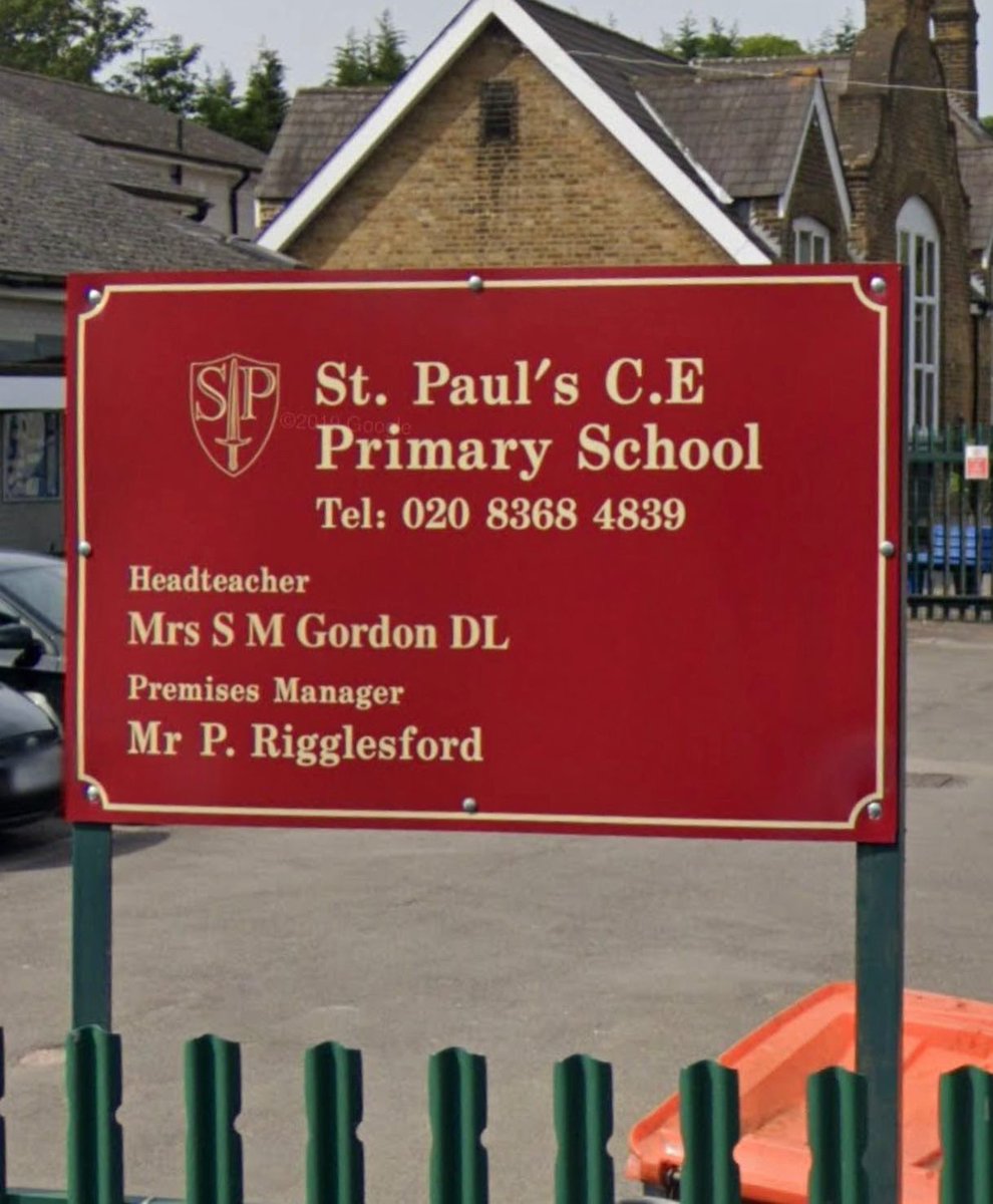 LittleCityENF's tweet photo. This month @LittleCityENF had its first school hire at St. Paul’s C of E Primary school in Barnet.
It was great to see the children immerse themselves into different roles around the City and watch their imaginations come alive.

Would you like us to visit your school? https://t.co/JtbEp5Kl8B