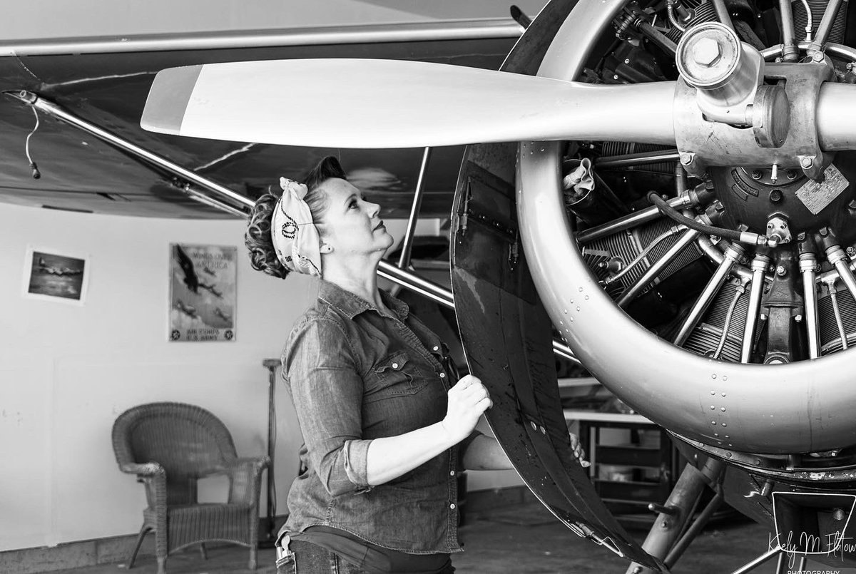 Taking photos of Mechanic Crystal S. with the Museum of Mtn Flying’s 1937 Howard DGA-11 was like taking photos of Rosie the Riveter come to life💪🏻❤️
#vintageaviation #rosietheriveter #vintageportrait #aviationphotography #stevensvilleairport #howarddga11  #montana #veteranartist