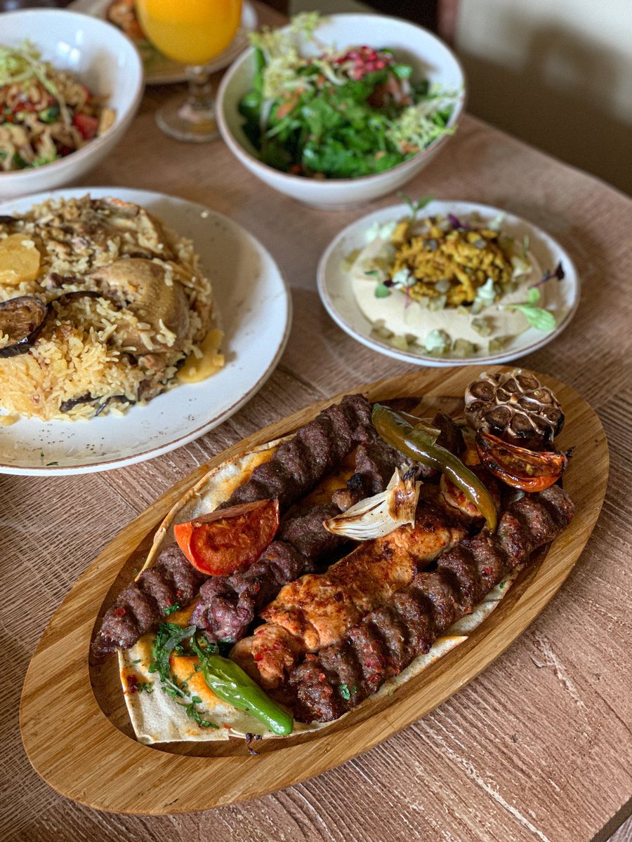 ask_riyadh1's tweet photo. مطعم لبنى 🤩♥️
من المطاعم المميزة بالرياض يقدمون أطباق عربية متنوعة ولذيذة كمية الأكل راهية ومناسبة للمشاركة المكان جميل وشرح جلسات داخلية للكل "يوجد بارتشن" ولايوجد موسيقى منزلين أطباق جديدة مثل برياني لحم ومشويات وخصم خاص ١٠٪ لمدة ٤ أيا�� 
📍حي الصحافة - طريق الإمام سعود بن فيصل https://t.co/GWK2j9joR5