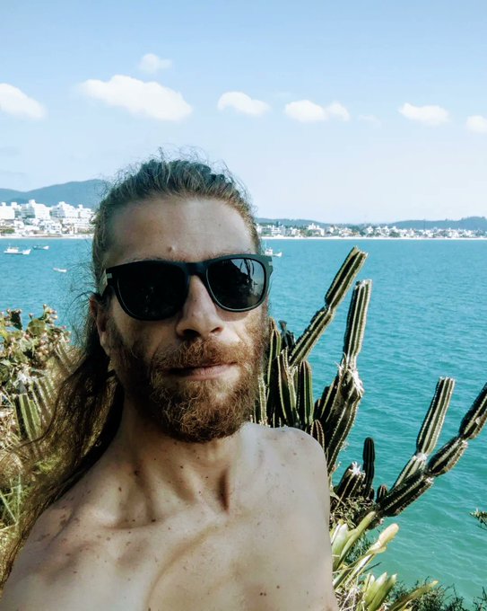 E deu praia ontem 🌞🏝️  #praia #mar #sol #ilha #trilha #ilhadamagia #floripa #forfans #lifestyle https://t<a href="/tag/praia"class="tags">#praia</a><a href="/tag/mar"class="tags">#mar</a><a href="/tag/sol"class="tags">#sol</a><a href="/tag/ilha"class="tags">#ilha</a><a href="/tag/lifestyle"class="tags"><span>#lifestyle</span></a><a href="/tag/floripa"class="tags"><span>#floripa</span></a><a href="/tag/forfans"class="tags"><span>#forfans</span></a><a href="/tag/trilha"class="tags"><span>#trilha</span></a><a href="/tag/ilhadam"class="tags"><span>#ilhadam</span></a>