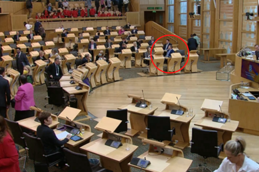 ScotNational's tweet photo. Live scenes of Douglas Ross refusing to leave the chamber after FMQs because he knows journalists are waiting to question him on his weak stance on Boris Johnson's premiership https://t.co/37WxRdopck