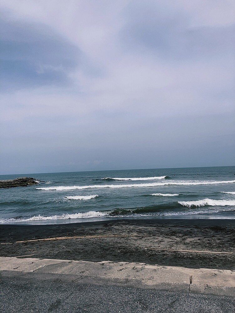 flashlpoint's tweet image. 平日代休とり、2週連続で一宮にお邪魔しました。
腰〜腹set胸 強サイドオン　やや風の影響受けつつも晴れ間の中でサーフィン出来た事に感謝