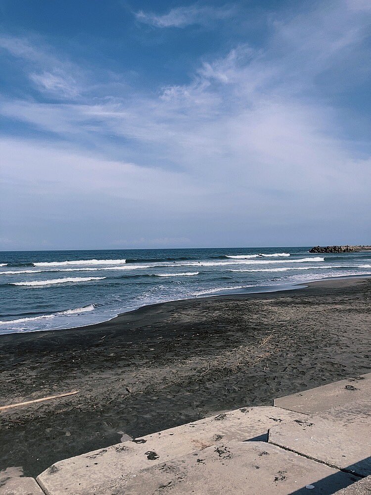 flashlpoint's tweet image. 平日代休とり、2週連続で一宮にお邪魔しました。
腰〜腹set胸 強サイドオン　やや風の影響受けつつも晴れ間の中でサーフィン出来た事に感謝