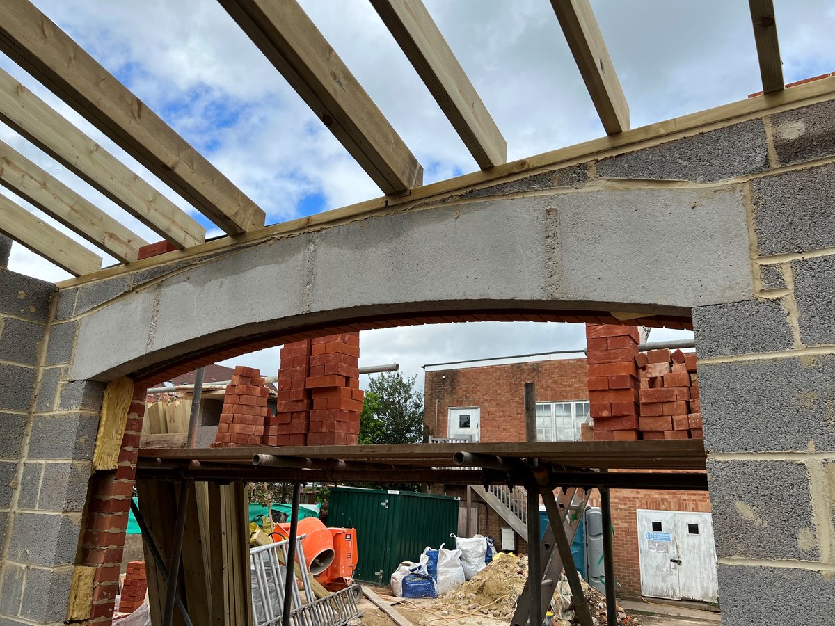 FabSpeedUK's tweet photo. @FabSpeedUK we designed some large segmental brick clad lintels. Our client said “What about the internal lintels to match?” No problem! Our skilled concrete team adapted the moulds so internal and external leaves align perfectly. #manufacturing #design #attentiontodetail #bricks https://t.co/HxqJdOWDHY
