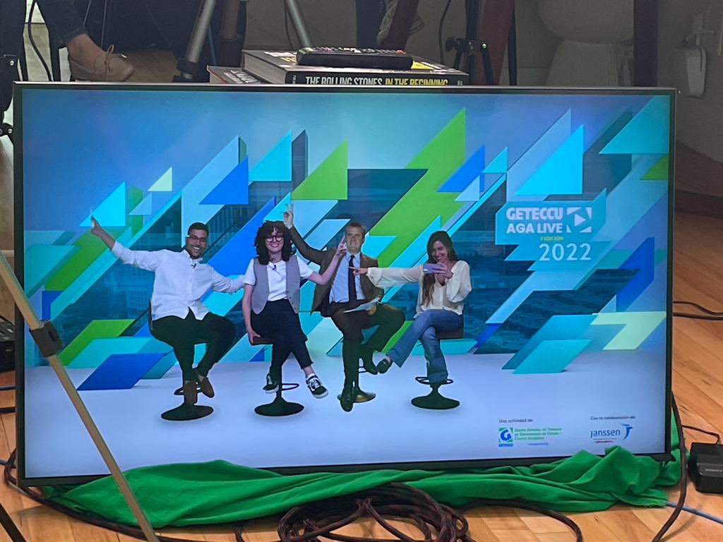 CrisCalvinoS's tweet photo. De vuelta en la tierra… MUCHAS GRACIAS a cada una de las personas que hizo esto posible #AGAlive  @geteccu @Bealoquebea @CRubindecelix @AlfonsoElosua #EVIDENCE #Janssen #DDW2022 https://t.co/eHpz4v8m16