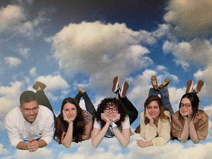 De vuelta en la tierra… MUCHAS GRACIAS a cada una de las personas que hizo esto posible #AGAlive  <a href="/geteccu/">GETECCU</a> <a href="/Bealoquebea/">Beatriz Gros</a> <a href="/CRubindecelix/">Cristina Rubín de Célix</a> <a href="/AlfonsoElosua/">Alfonso Elosua</a> #EVIDENCE #Janssen #DDW2022