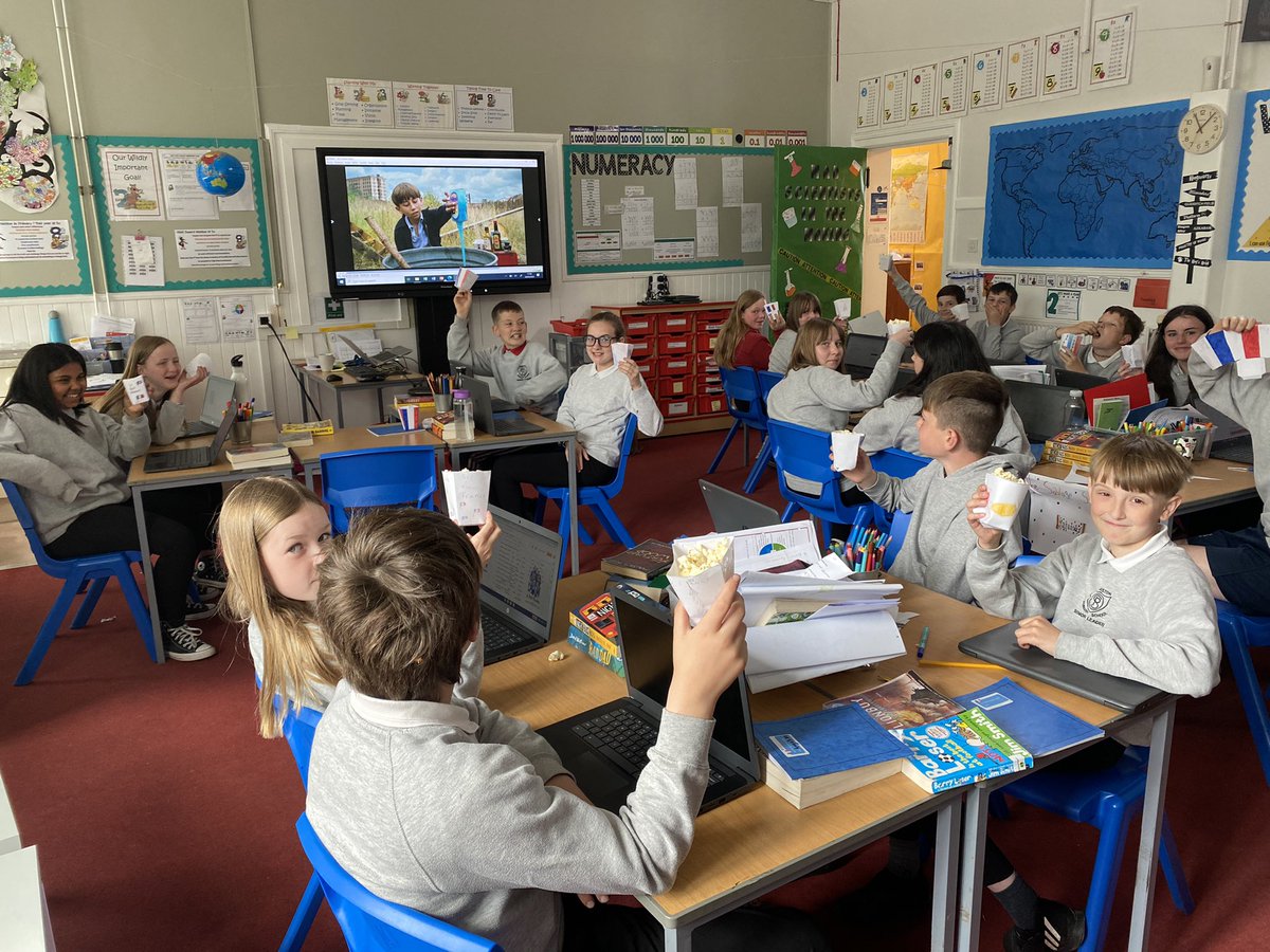OrmistonPrimary's tweet photo. P7 enjoyed a French film and popcorn as part of a pilot transition project with @rosshigh. The project involves revision sessions and a sharing their understanding of French with the high school. The high school plan to use the film to develop learning in secondary. @arolingo https://t.co/QhphhK5tT6