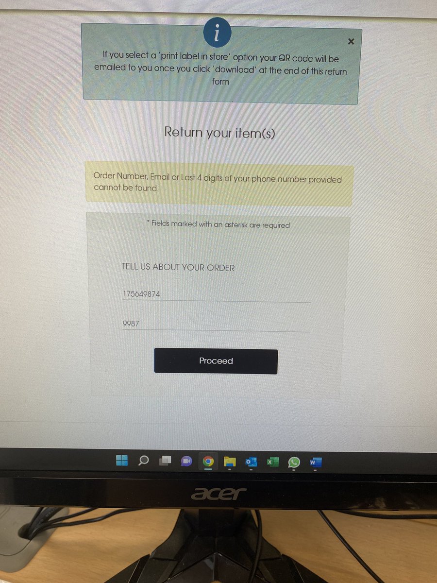 LumbS1389's tweet photo. @boohoo Help! Why won’t it allow me to create a return?? 
All the information is correct? https://t.co/uAmnPUfhiW