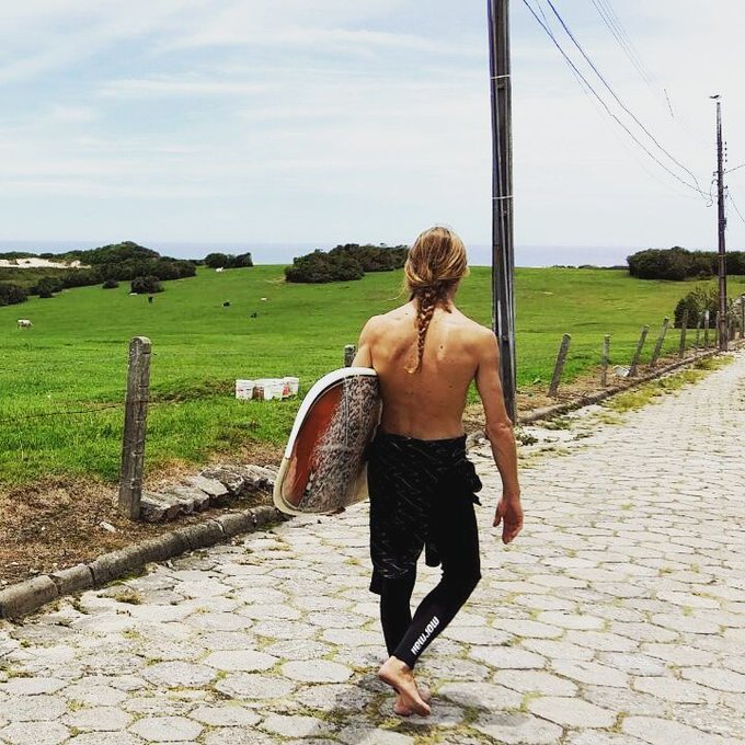 Salvee cheguei pra confundir e n&atilde;o me explicar 😎  #rastaxxbrasil #lifestyle #forfans #privacy #model<a href="/tag/model"class="tags"><span>#model</span></a><a href="/tag/lifestyle"class="tags"><span>#lifestyle</span></a><a href="/tag/brasil"class="tags"><span>#brasil</span></a><a href="/tag/privacy"class="tags"><span>#privacy</span></a><a href="/tag/modelo"class="tags"><span>#modelo</span></a><a href="/tag/forfans"class="tags"><span>#forfans</span></a>