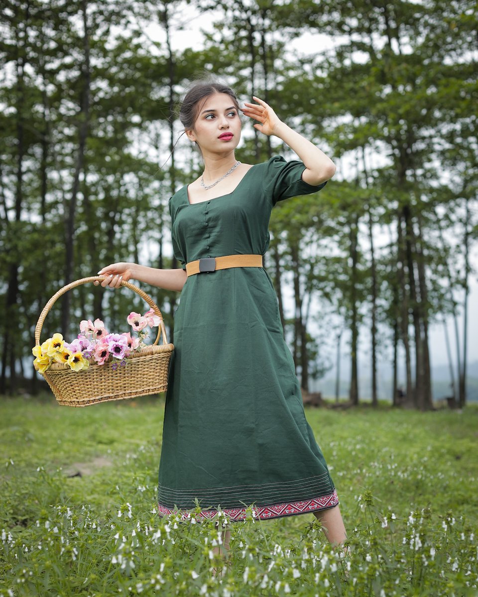 Shop_Periwinkle's tweet photo. 🌼 Enchanting 🌼
Super comfy, easy-breezy &amp; chic midis with pockets 🌻
Shop here: https://t.co/O5nDW0EzXW

#northeastindia #mididress #madeinindia #Assam https://t.co/adEKs7qPDz