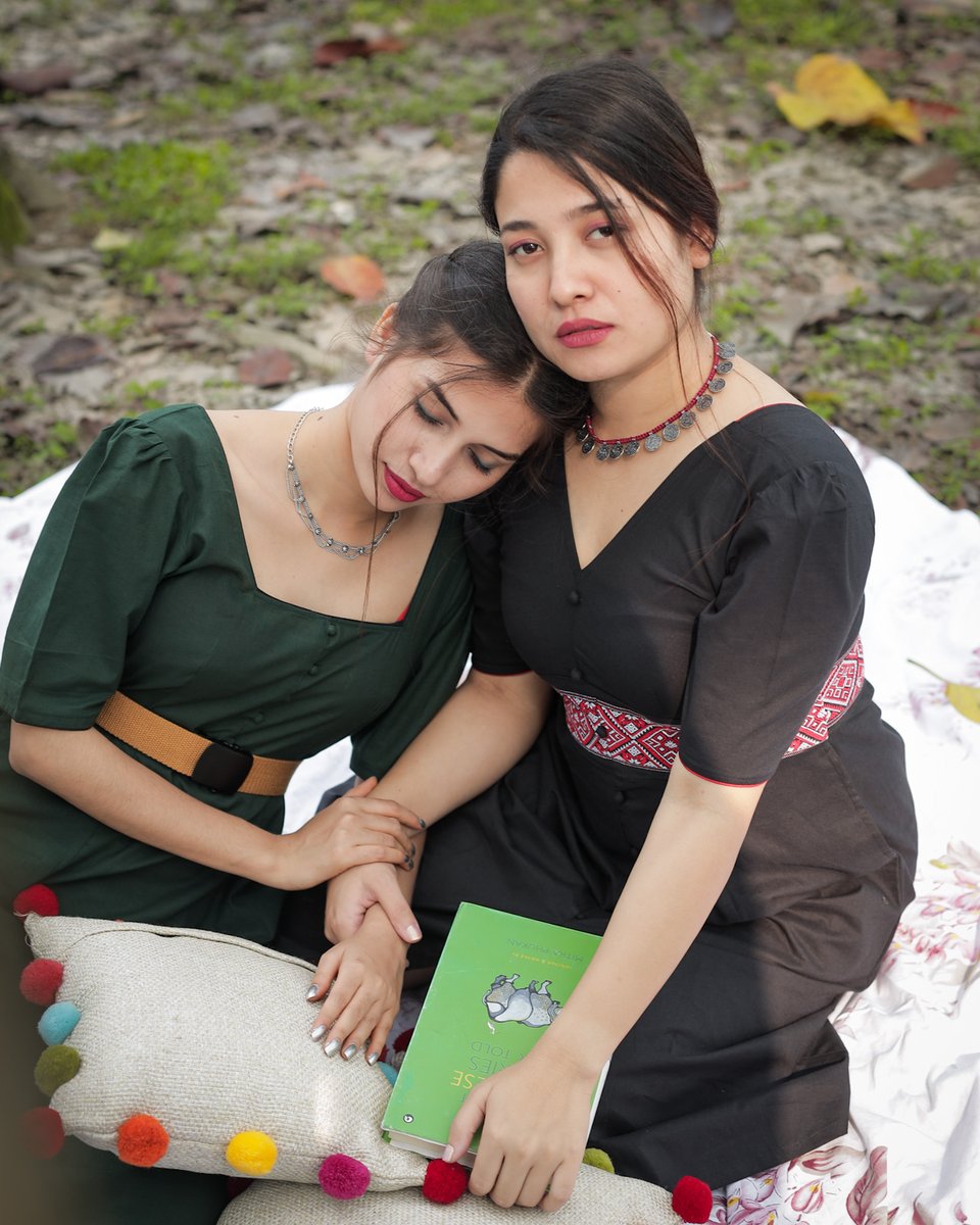 Shop_Periwinkle's tweet photo. 🌼 Enchanting 🌼
Super comfy, easy-breezy &amp; chic midis with pockets 🌻
Shop here: https://t.co/O5nDW0EzXW

#northeastindia #mididress #madeinindia #Assam https://t.co/adEKs7qPDz