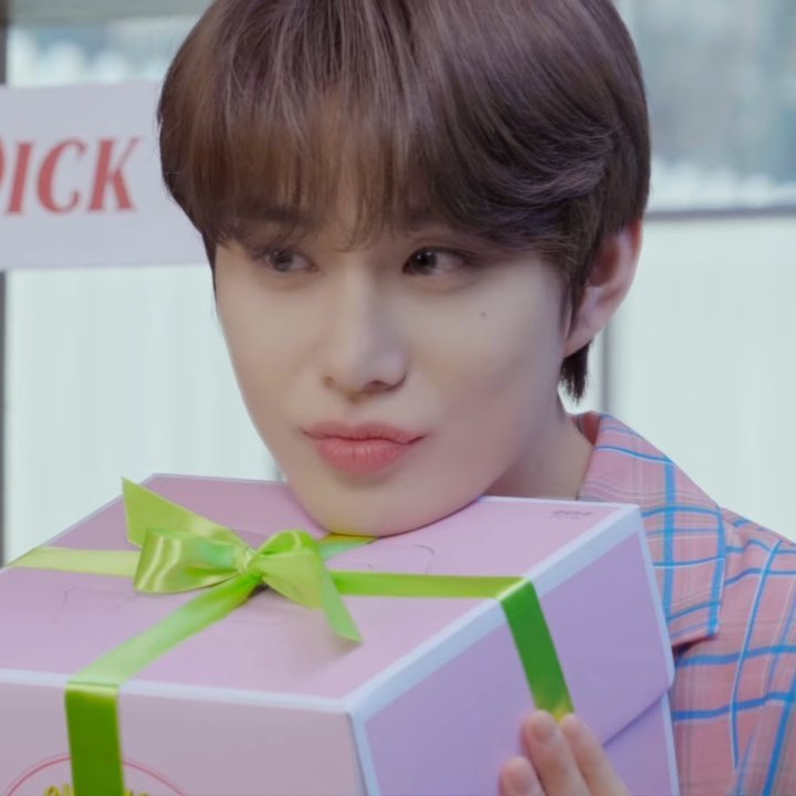 JUNGWOOK2M's tweet photo. [🎁] Knock Knock! You have just received a special gift from sugaringcandy. https://t.co/Woa2GQhKvt