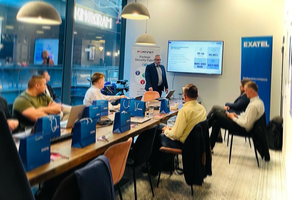 exatel_pl's tweet photo. #InTechDay powrócił do stacjonarnej formuły😊 Dziś odbyły sie praktyczne warsztaty„Managed Firewall, czyli bezpieczeństwo ponad wszystko”, prowadzone przez ekspertów z #EXATEL i @Fortinet 💪 https://t.co/B0o5TZQb7O