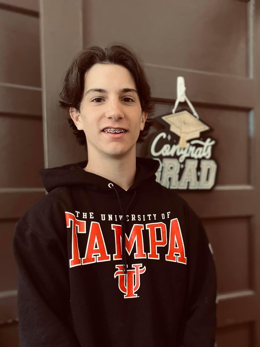 HolyGhostPrep's tweet photo. Now ready to take his #VirtualVictoryLap is @HolyGhostPrep senior Zach DiMario, who will study finance at the @UofTampa starting this fall. Best of luck, Zach. #ThinkGhost #UTampaBound https://t.co/42FyKLxNxi