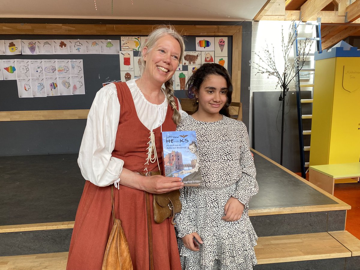 Zo leuk! De eerste Amina uit mijn boek in levende lijve ontmoet! Tijdens bezoek van basisschool De Klipper!