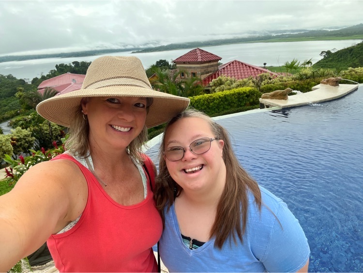 wreagles's tweet photo. Good morning from La Fortuna (Arenal Volcano área) Costa Rica. https://t.co/ZyE13ORwfc