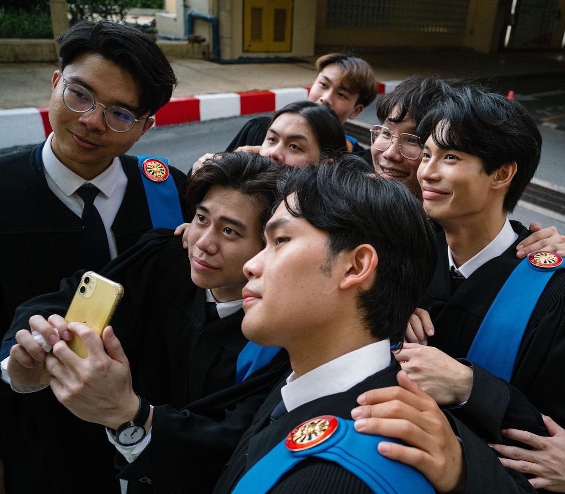 __opywpy__'s tweet photo. 🎓🎓🎓
📌 https://t.co/vzOYEtUDK3
cr. bbeckk 

#winmetawin https://t.co/rSLLWa4U6w