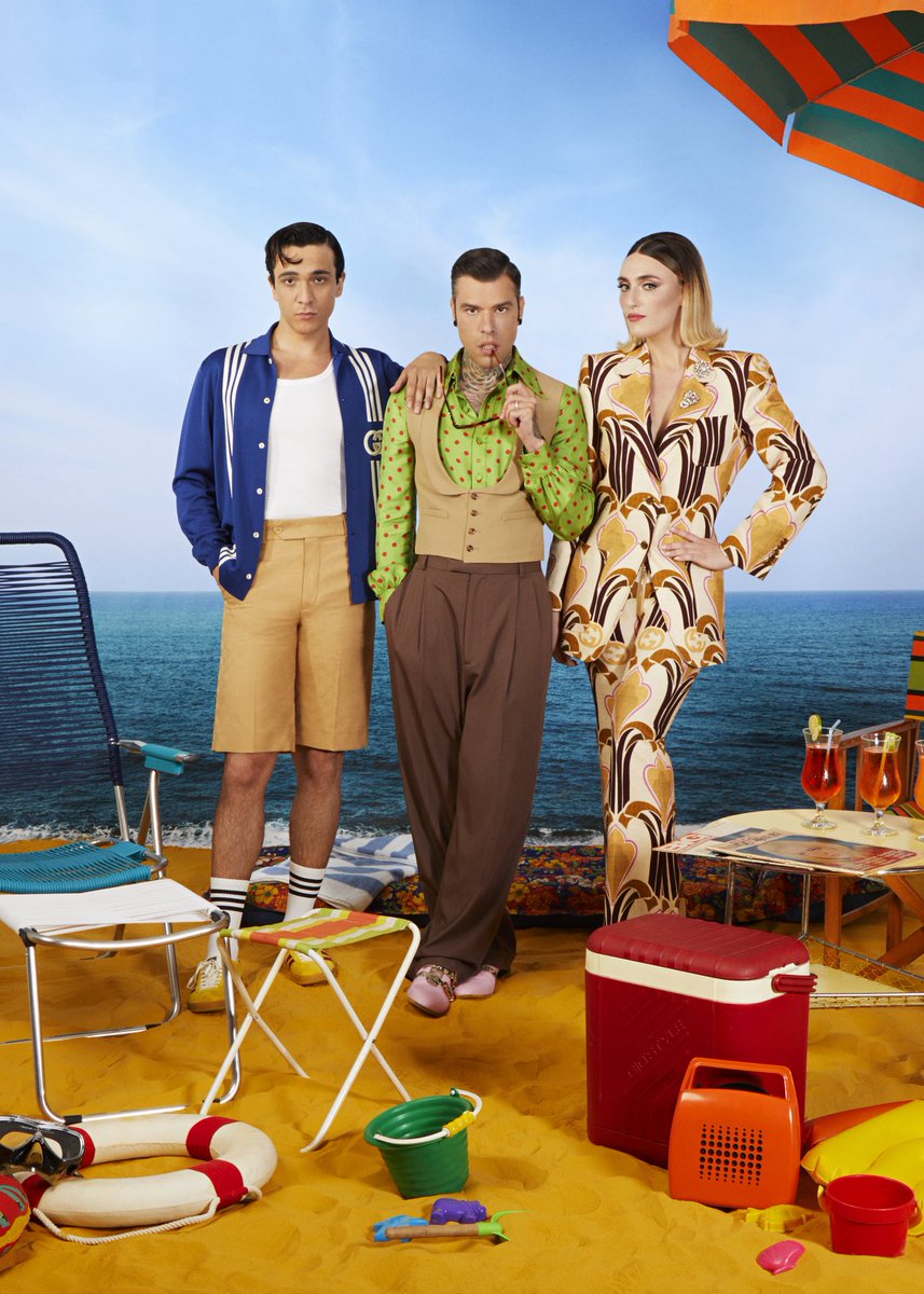 Fedez's tweet photo. LA DOLCE VITA con ⁦Tananai⁩ e Mara Sattei fuori il 3 Giugno 🏄🏄‍♂️🏄‍♀️
L’estate può ufficialmente iniziare 💛 https://t.co/0Zzd2Bq4RT