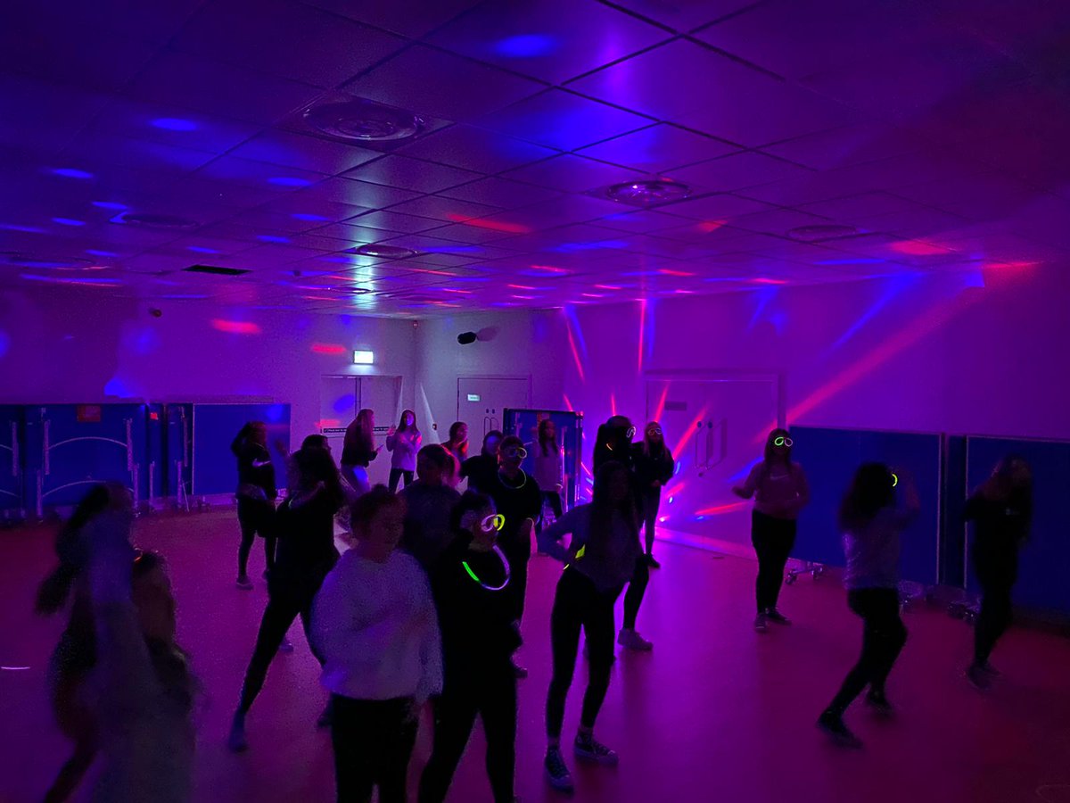 jhighHWB's tweet photo. Pupils enjoying Clubbercise as part of Health Week! https://t.co/Wlj0ORIkIf