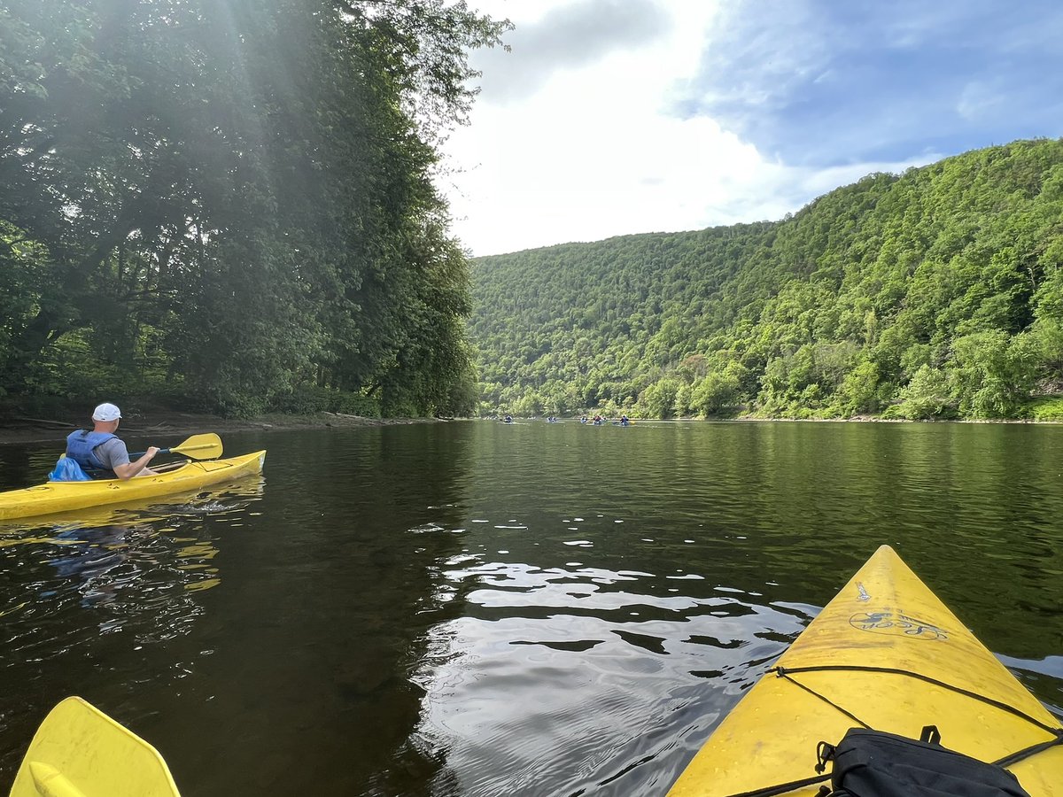 BoundJlhs's tweet photo. We had a great time padding the Delaware River the last couple days! There was tons of stuff to see, beautiful weather, and most importantly, an awesome group of seniors to take this trip with! 

#AdventureBound #DelawareRiver https://t.co/KHqrk7a9fc